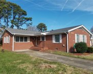 2617 Winona Drive E, Hampton West image