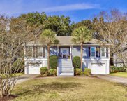 1610 Fiddlers Marsh Drive, Mount Pleasant image