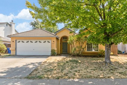 9333 Castleview Drive, Elk Grove
