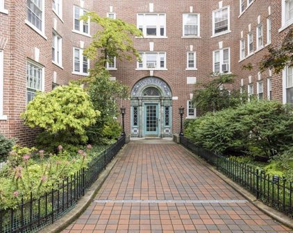 1572 Massachusetts Avenue Unit 33, Cambridge