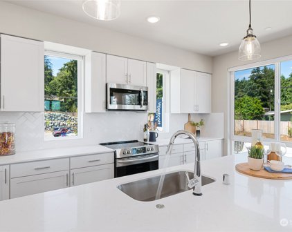 6645 NE 189th Court Unit #6, Kenmore