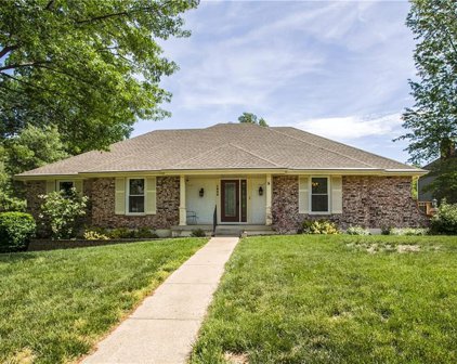 1600 NW Weatherstone Drive, Blue Springs