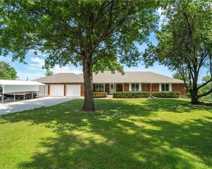 5450 West Gale Road, Smithville