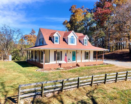 1370 Poor House Rd, Lewisburg