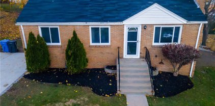 37 Tremont Street, Cranston