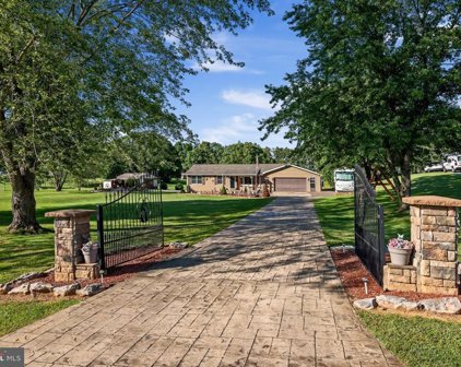 115 Canterbury Dr, Martinsburg
