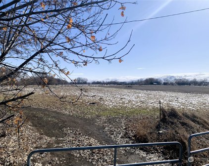 Ahtanum Road, Yakima