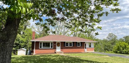 147 Maple Drive, Madison Heights