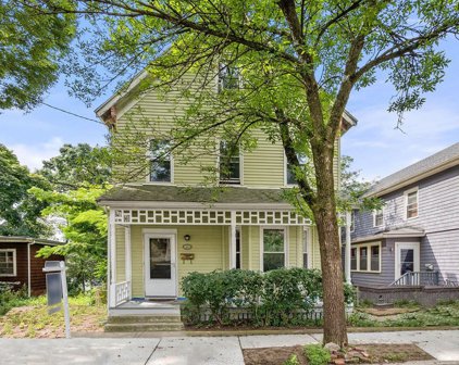 48 Oxford St, Somerville