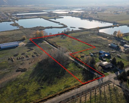 2407 Schiller Rd, Emmett
