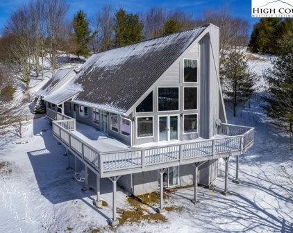 1125 Elk Hill Road, Banner Elk