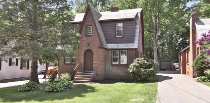 212 Menands Road, Loudonville