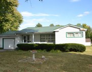 806 S Division Street, Flora image
