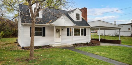 102 Hickory Ln, Winchester