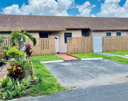19037 Nw 67th Pl, Hialeah