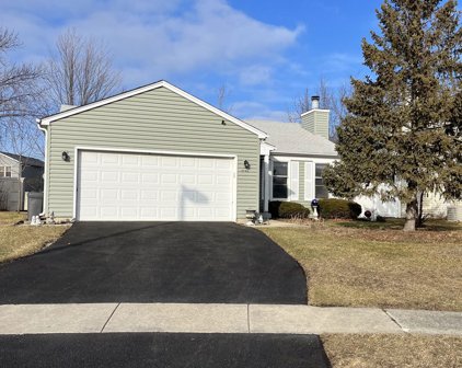 2704 Laurel Court, Woodridge
