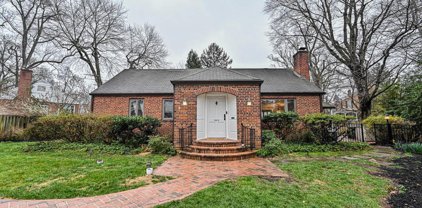 503 Dorchester Rd, Falls Church