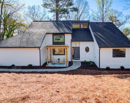470 Fourth Fairway Drive, Roswell
