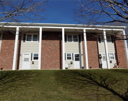 21 Crestview  Drive Unit C, Westerly