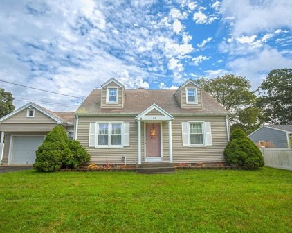 56 Brookline Ave, Agawam