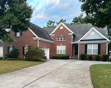 3940 Suwanee Place Drive, Suwanee