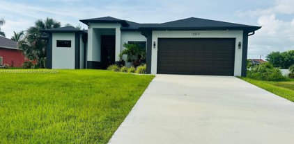 1813 Ne 21st St, Cape Coral