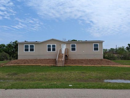 13012 Annette Road, Angleton