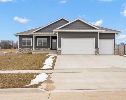 207 Willow Oak Drive, Hudson