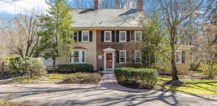 301 Creek Rd, Moorestown