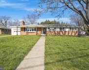 3318 Longbranch Dr, Falls Church image