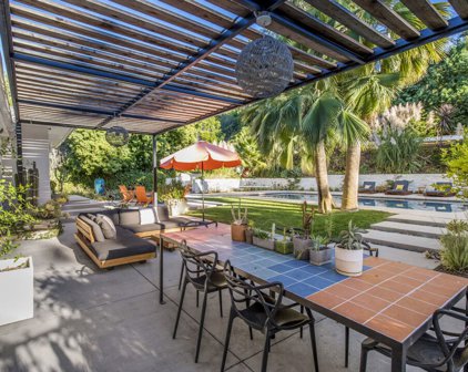 3315 Laurel Canyon Boulevard, Studio City