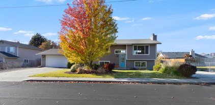 1433 Rimrock Ave, Richland