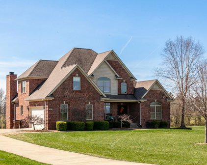 63 Fairlight View Dr, Shelbyville