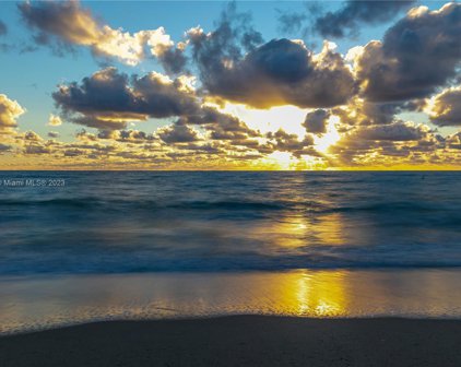 407 Ocean Blvd, Golden Beach