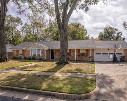 207 E sheridan, Tyler