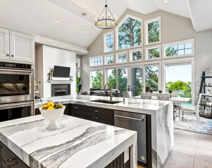 275 N Crestview Terrace, Bigfork