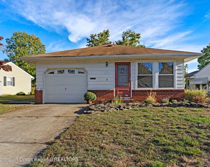 100 Charlotteville Drive S, Toms River