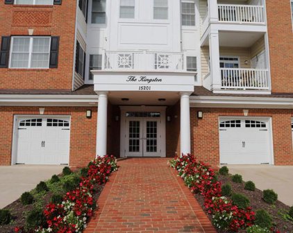 15201 Royal Crest Dr Unit #403, Haymarket