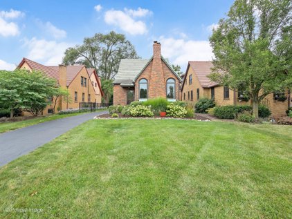 458 S Poplar Avenue, Elmhurst