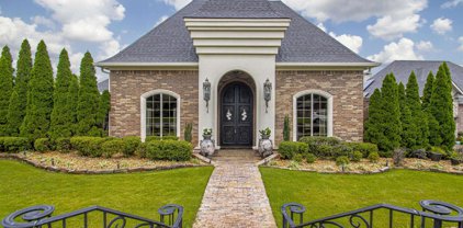 418 Suncrest, Bryant
