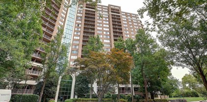 10101 Grosvenor Pl Unit #404, Rockville