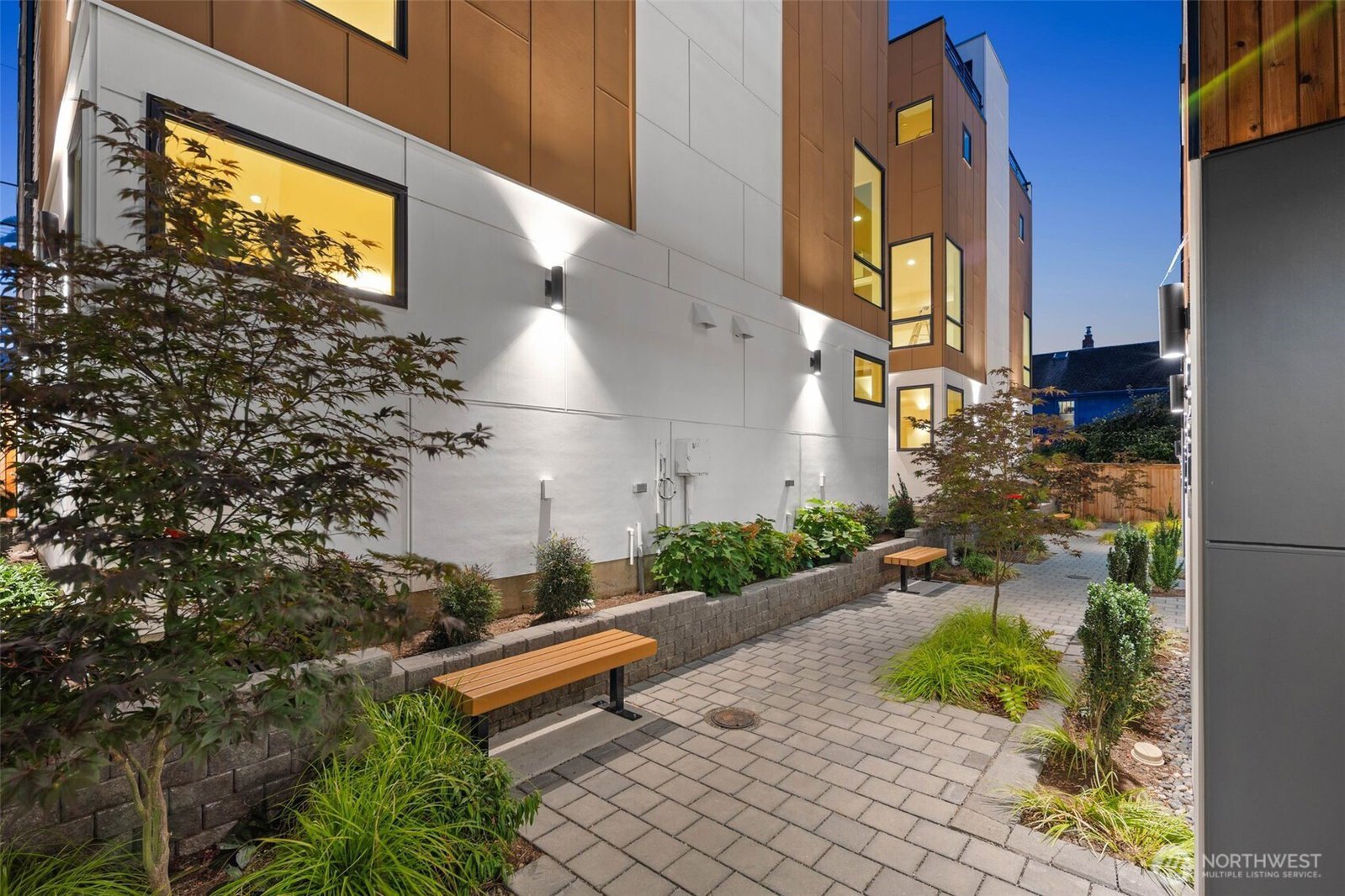 9239 A 16th Avenue SW, Seattle | MLS# 2495272 | Skyline Properties, Inc ...