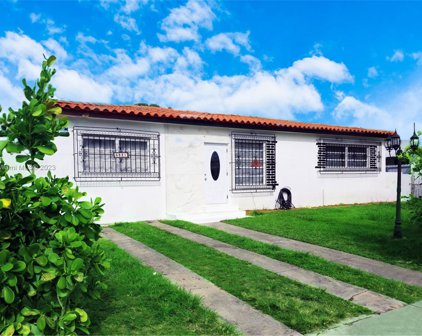 6821 Sw 3rd St, Miami