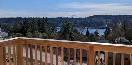 2420 Sand Dollar Road W, Bremerton
