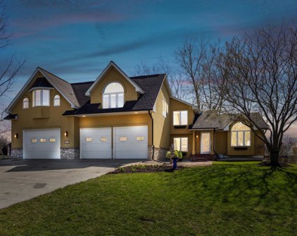 8634 Valley View Court, Chanhassen