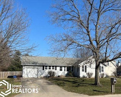 2434  Iowa  Avenue, Mount Pleasant