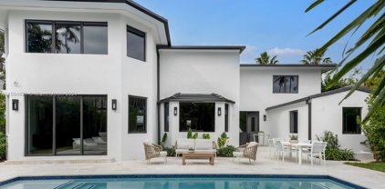 4575 N Bay Rd, Miami Beach