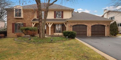 325 Hambletonian Drive, Oak Brook