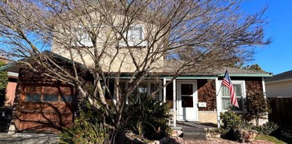 316 Azalia DR, East Palo Alto