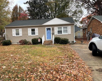 33 Deep Creek Road, Newport News Midtown West